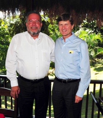 Foto-3-EMC-Ministro-de-Turismo-de-Cuba